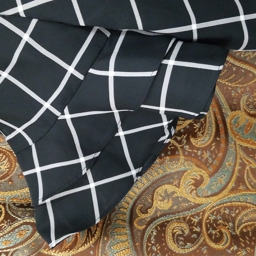 Windowpane Check Blouse - Picture 2 of 8
